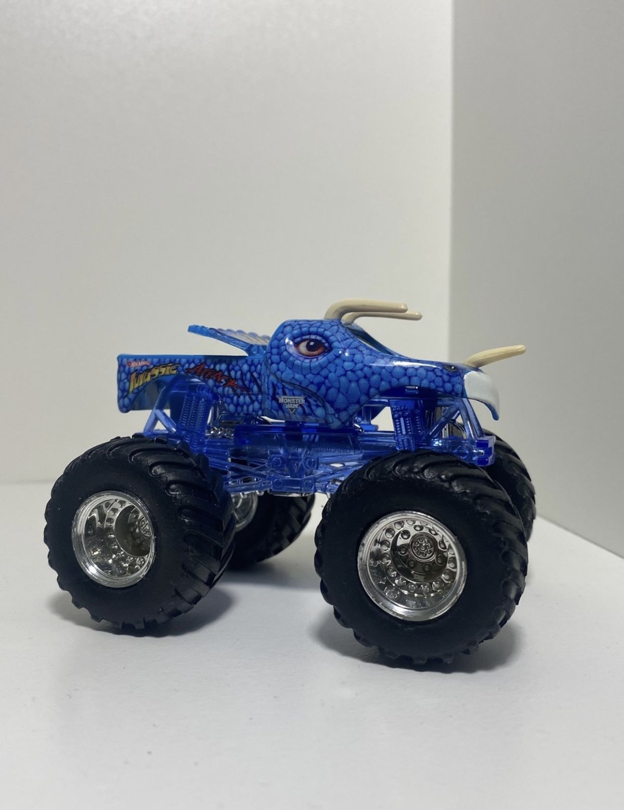 Hot Wheels Monster Jam 25 Jurassic Attack