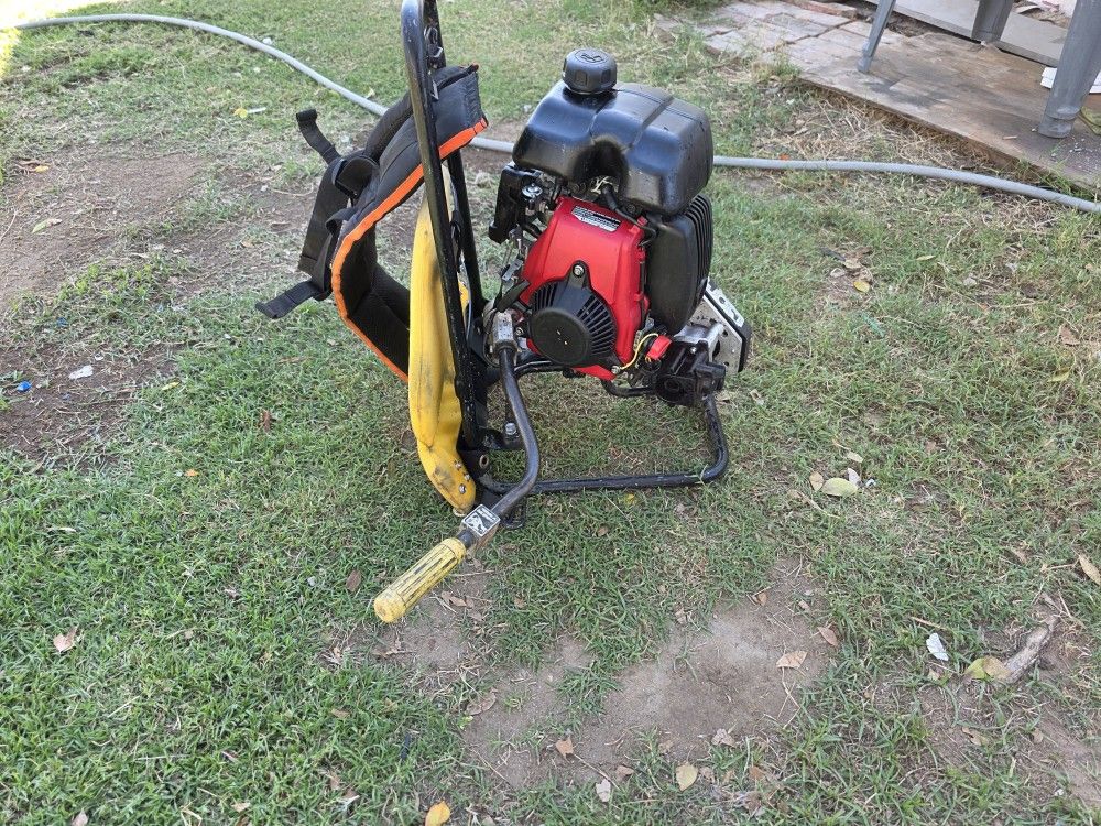 Bartell S2MVB Gasoline GX50 Backpack Concrete Vibrator
