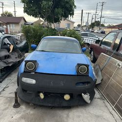 Mazda Miata “no parts” 