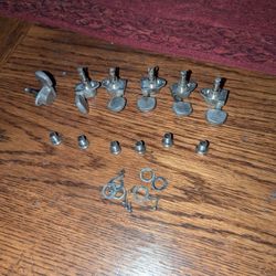 SET OF VINTAGE YAMAHA TUNERS W SCREWS / WASHERS 