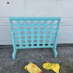 Giant Connect 4 Game 