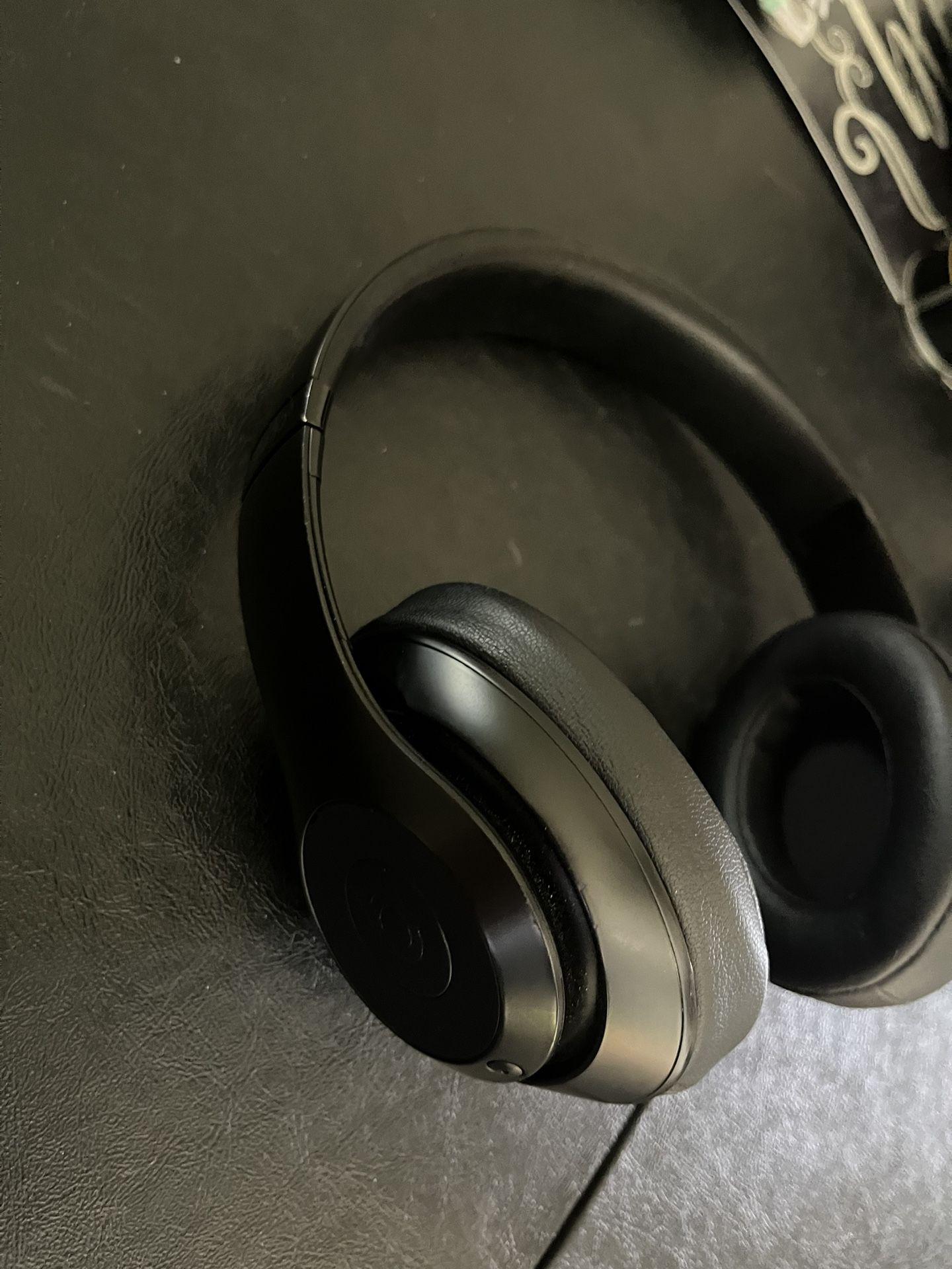 beats solo 3 wireless