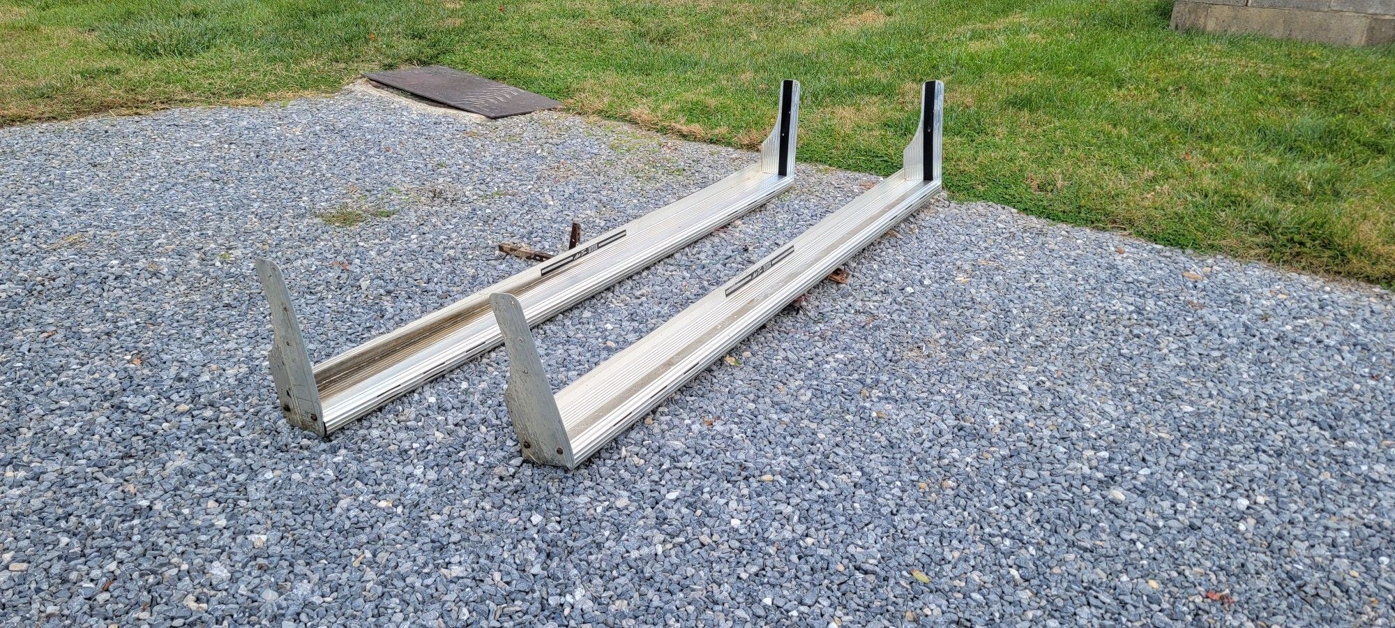 Aluminum Running Boards 90 Chevy 1500 Reg Cab, 8' Bed