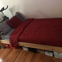 Solid Wood Bed Frame With Used Full Size Mattress 