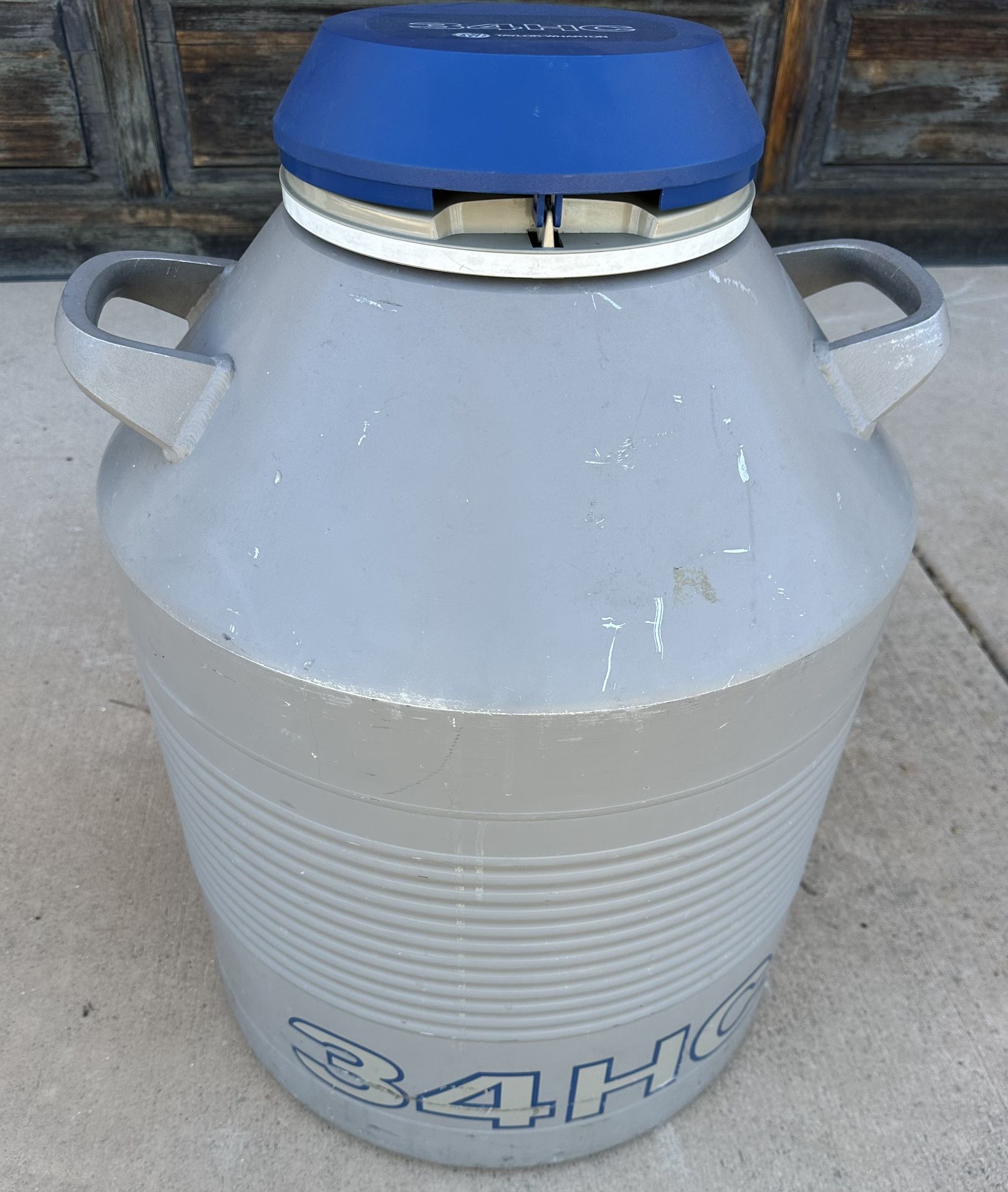 Taylor-Wharton 34HC Liquid Nitrogen Storage Dewar