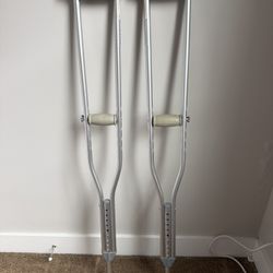 Crutches 