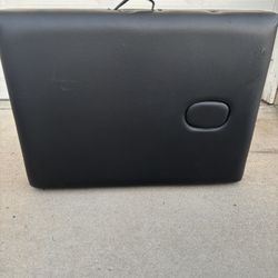 Portable Massage/Patient Treatment Table
