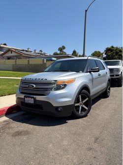 2012 Ford Explorer