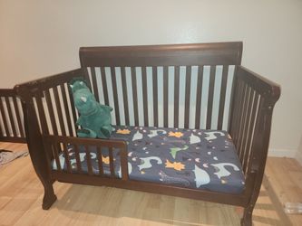 Crib + Toddler Bed Conversion