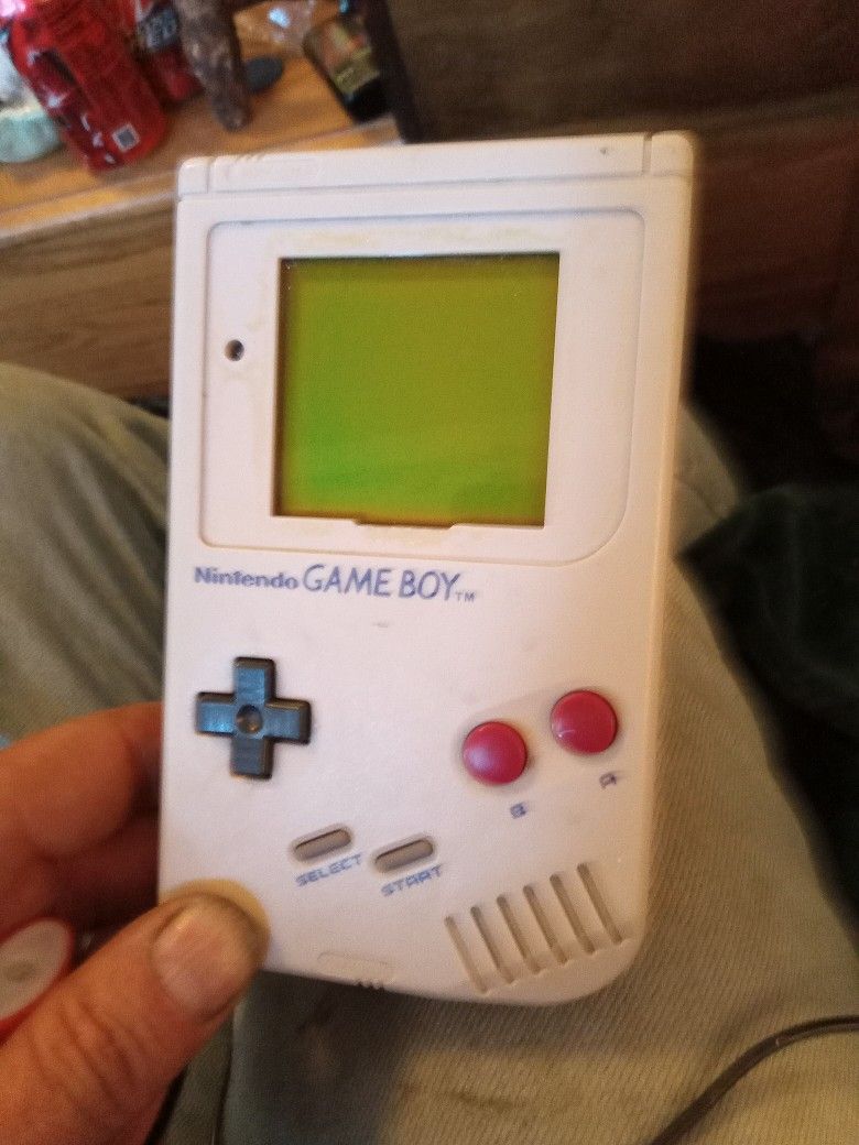 *ORIGINAL NINTENDO GAME BOY*