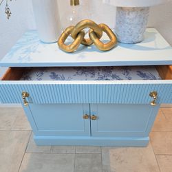 AVAILABLE Wood Accent Cabinet Table/Console/Buffet/Small Dresser