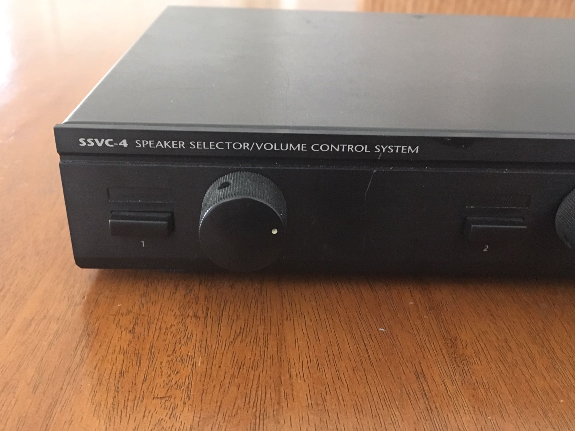 Niles SSVC-4 Speaker Selector