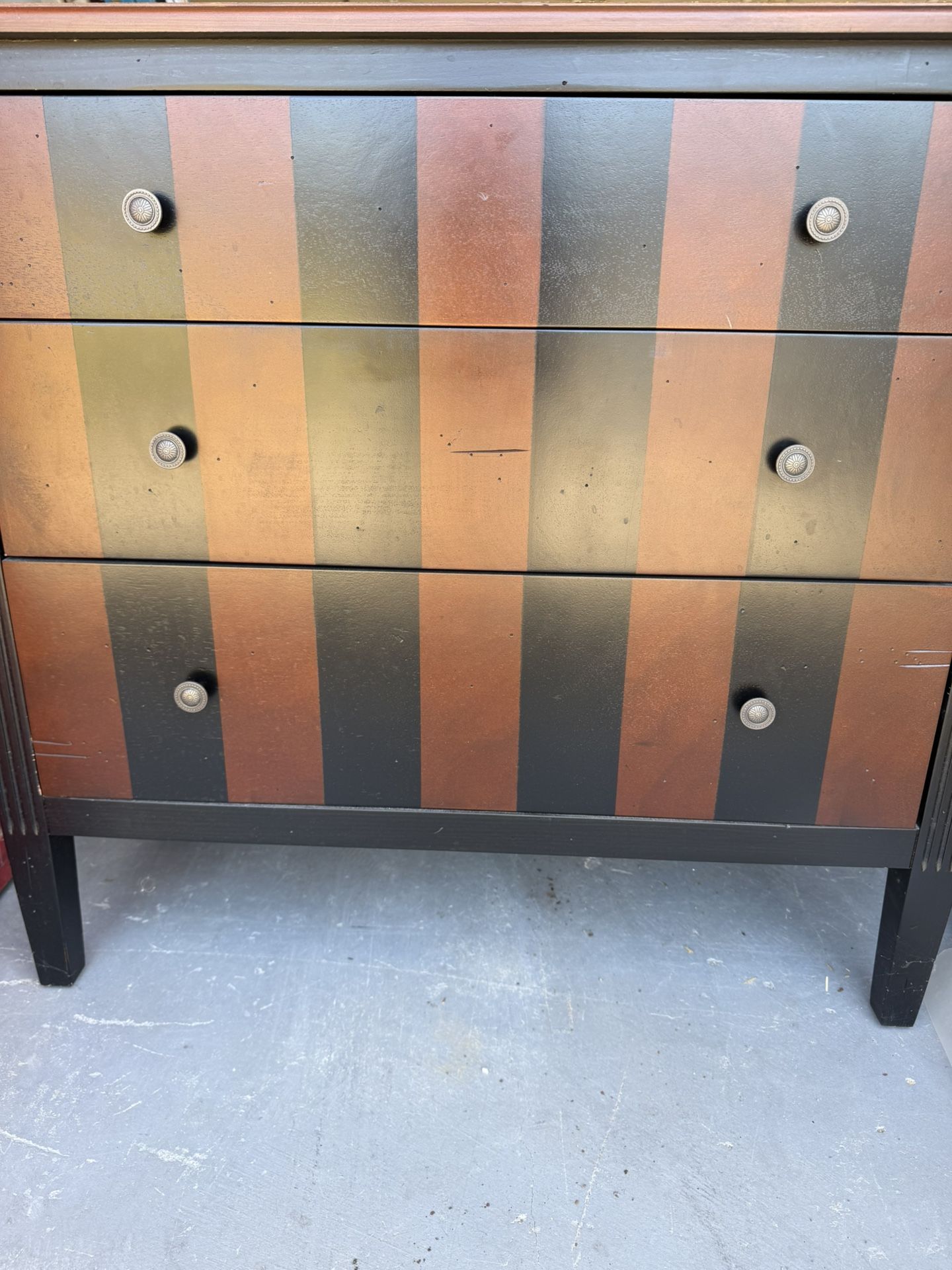 The small dresser