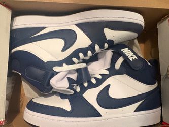 7 Youth Nikes
