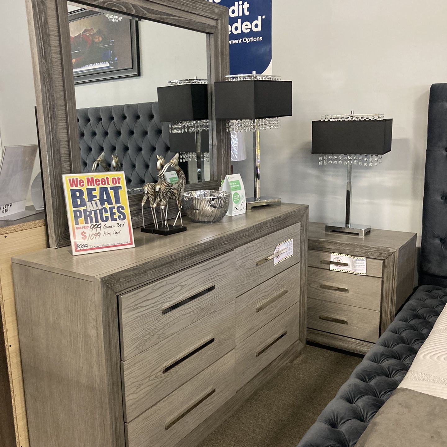 Dresser Mirror nightstand 🤎🧸 $899