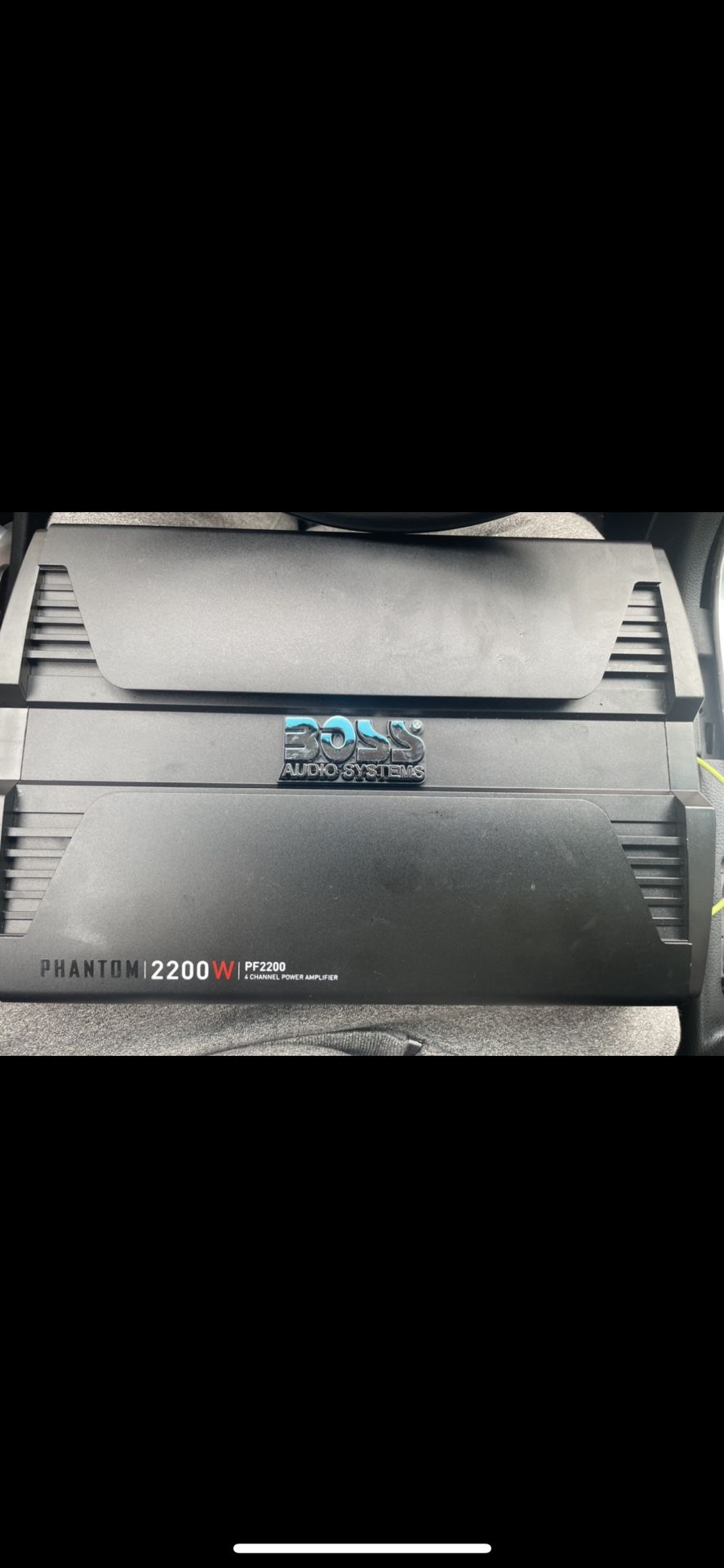 BOSS Audio Systems PF2200 Phantom 2200 Watt Amplifier