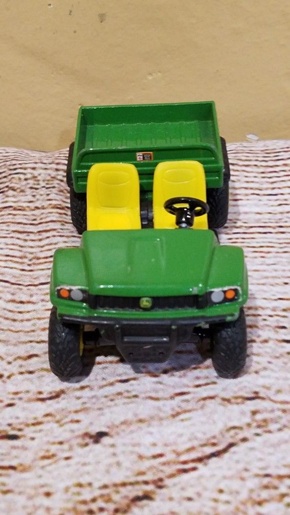 @CHV JOHN DEERE GATOR TOY CAR. #34