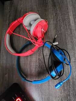 2 new Headphones For kids