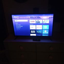 JVC 32 Inch Roku Smart  TV With Remote Control 