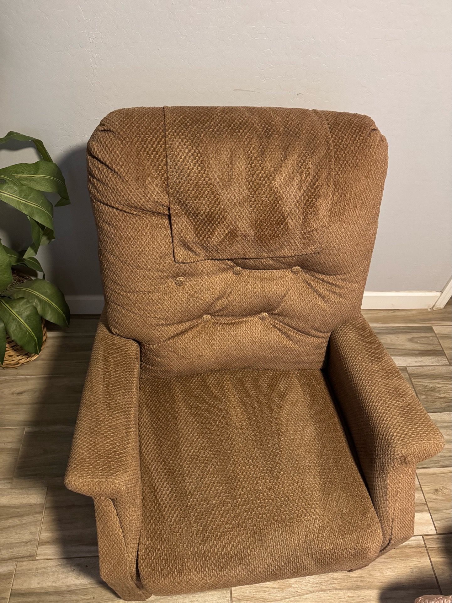 Recliner chair