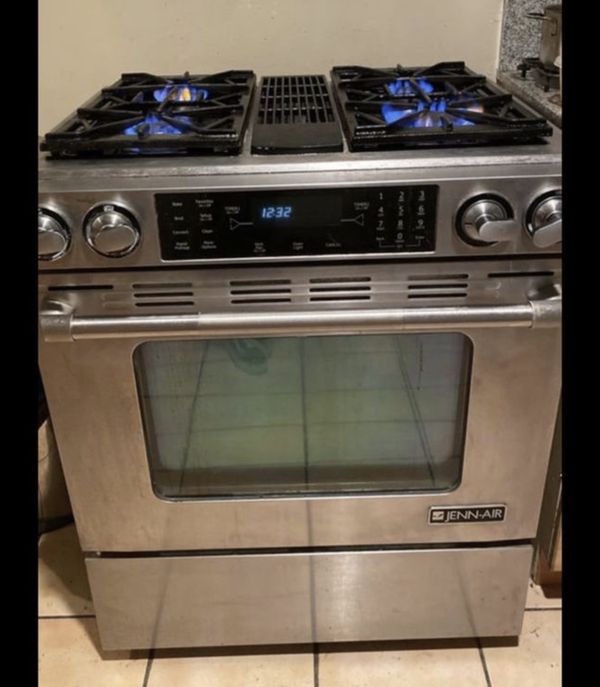 JEN AIR STOVE (oven doesn’t work or is electric idk) OBO NEED GONE ASAP