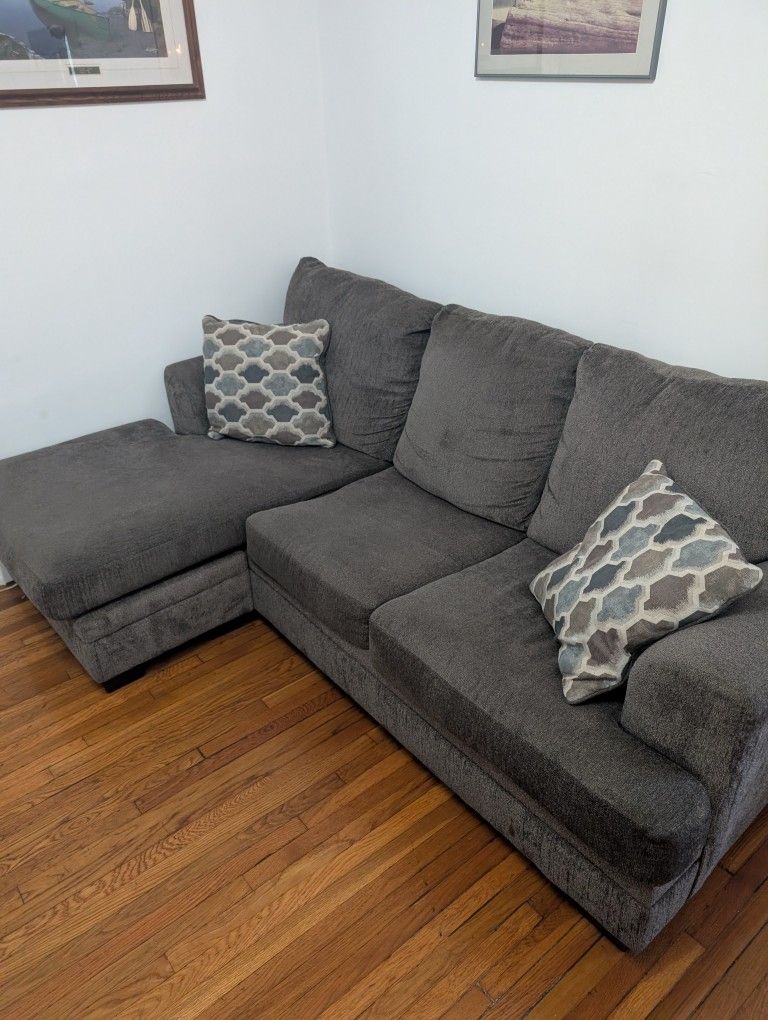 Adjustable Sectional Couch