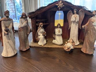 Christmas Nativity Scene Set with Stable 7 pieces