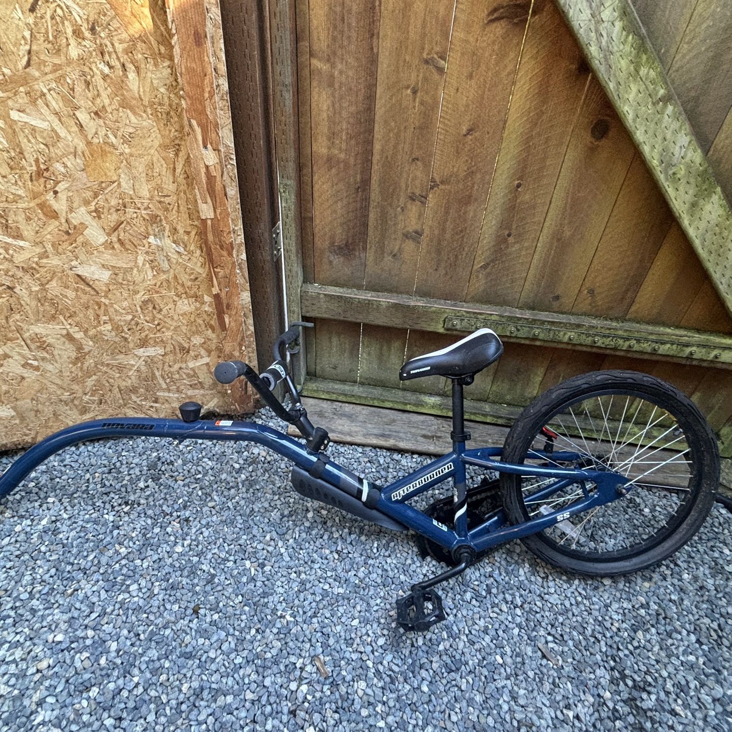 Novara bike trailer hotsell
