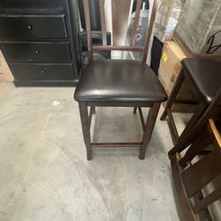 4 Chairs