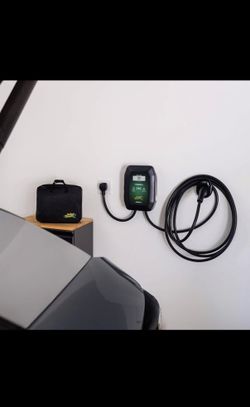Battery Tender eCharge 40 AMP EV Charger 
