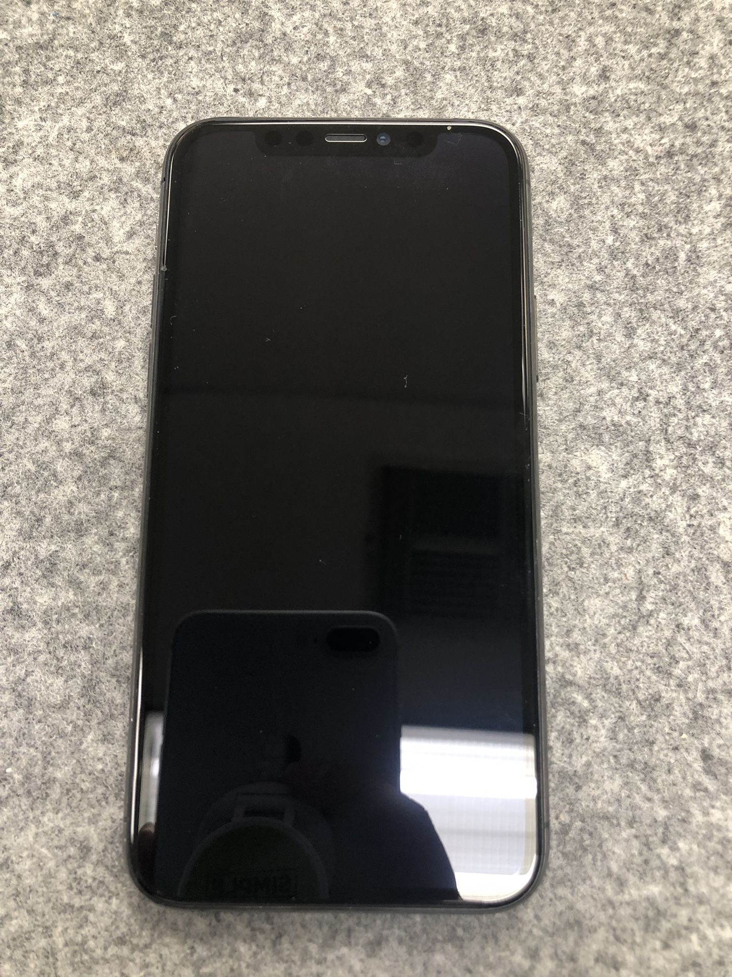 Factory Unlocked iphone 11 pro Max 64gb  sold with store warranty