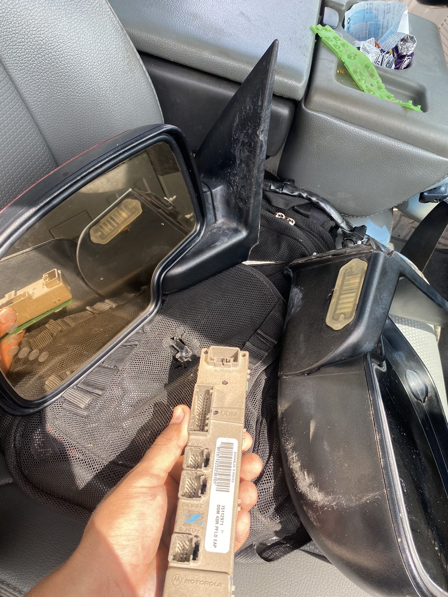 Mirrors Chevy Gmc Escalade 03-06