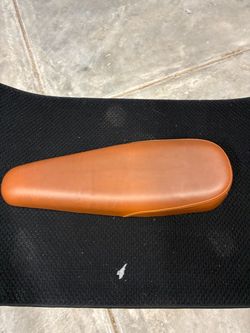 Brown leather Super 73 seat