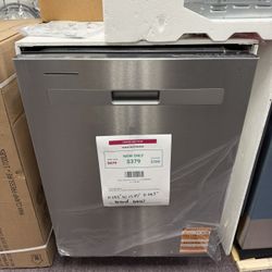 Dishwasher, Whirlpool Brand New 24” Top Control
