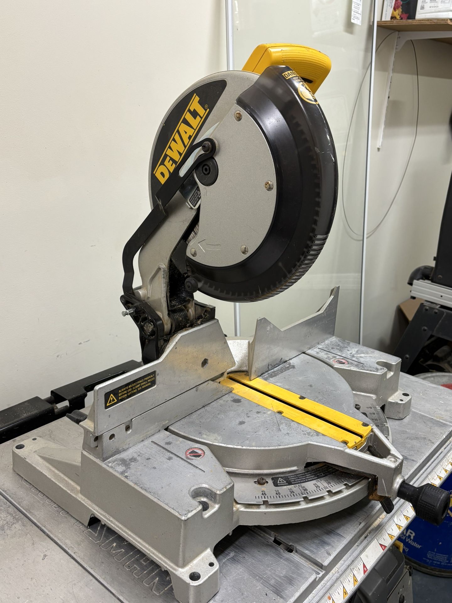 DeWalt 12" Compound Mitre Saw