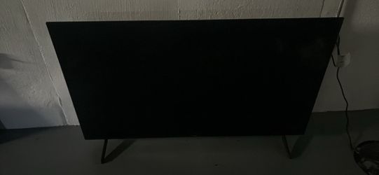 70’ Hisense Roku Tv