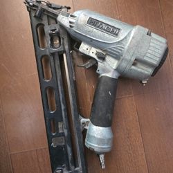 Hitachi Finish Nail Gun