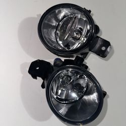 NISSAN  FOG LIGHTS OEM  #(contact info removed)8 And #(contact info removed)9  RIGHT AND LEFT