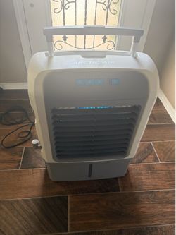1300 CFM Portable 3 Speed Outdoor Evaporative Air Cooler