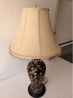 Floral table lamp