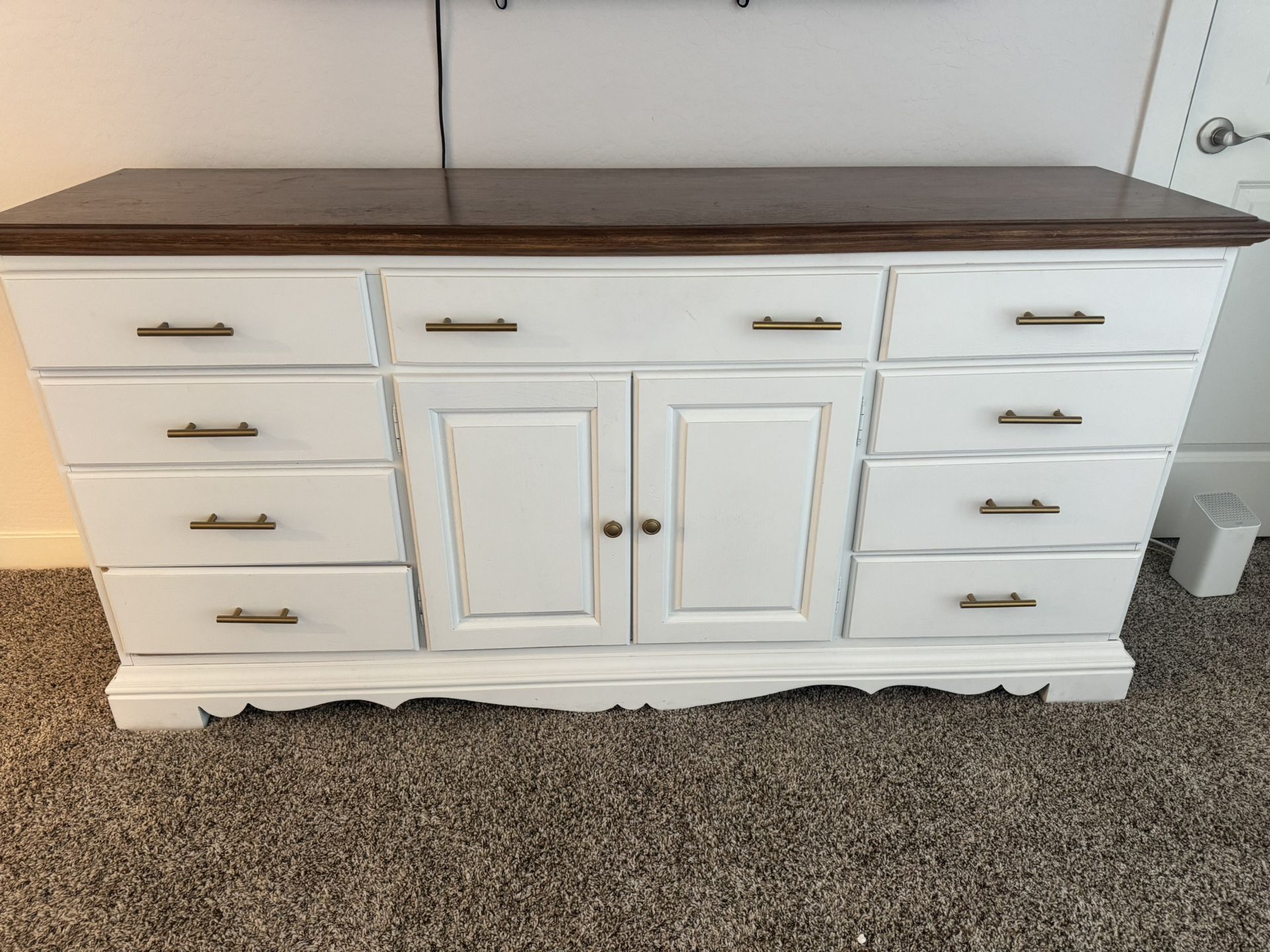 Virginia House White Wood Bedroom Set