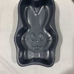 Wilton Easter Bunny Face Non Stick Cake Pan - never used