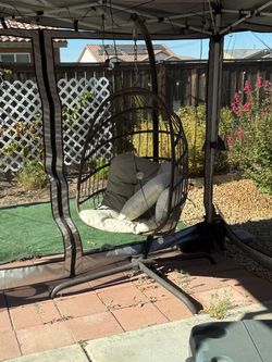 Egg chair