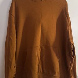 Men’s old navy sweatshirt