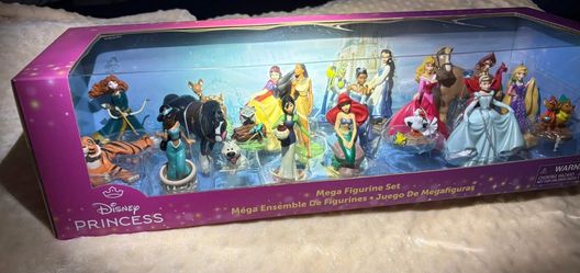 Disney Princesses and pets deluxe figure set