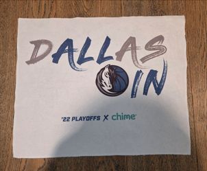 NBA - Dallas Mavericks - Souvenir - Towel - Playoffs - 2022