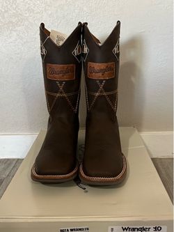 Wrangler square toe boots