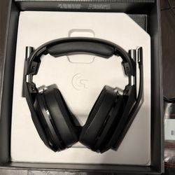 Like New Logitech Astro A50X Headphones and Dock