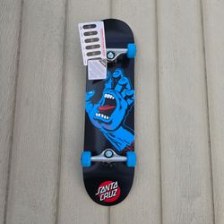 SANTA CRUZ SKATEBOARD SIZE 8.0