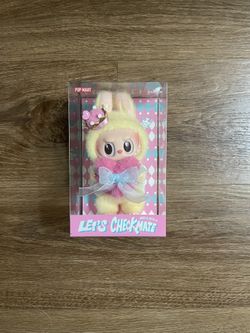 Pop Mart Labubu Let’s Checkmate Vinyl Plush
